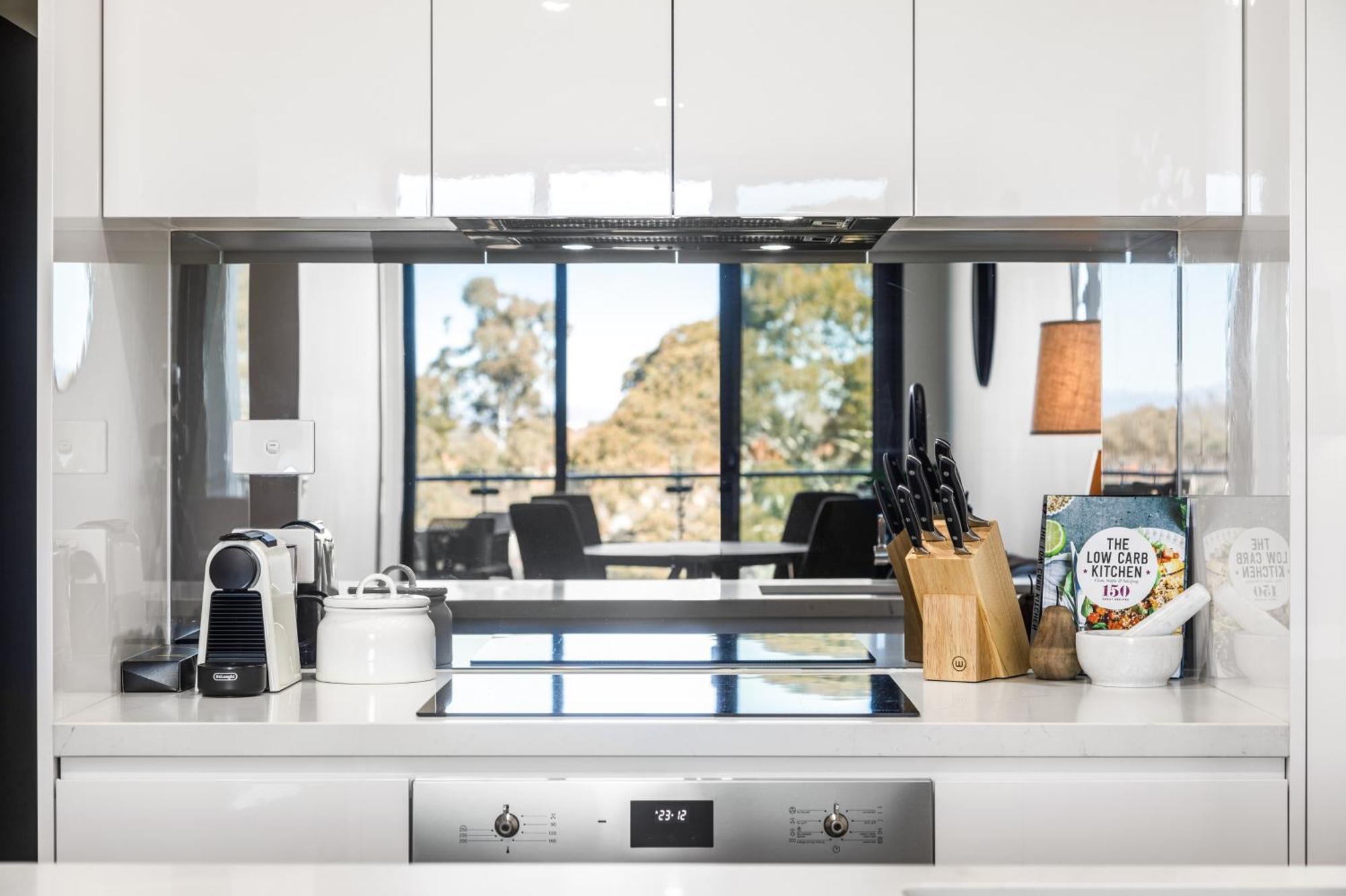 Founders Lane Apartments By Urban Rest Canberra Ngoại thất bức ảnh